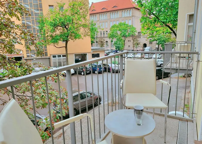 가슈타이너 호프 2*